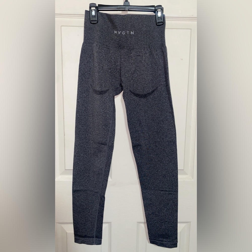 NVGTN Textured Heathered Leggings - Charcoal Gray